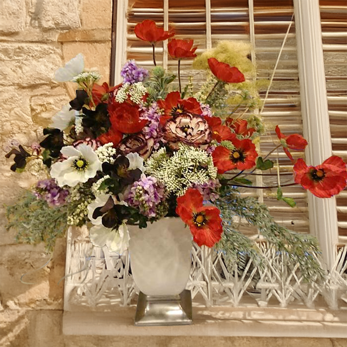 2026年2月「春を予感させるアレンジ（ポピー、ラナンキュラス、アネモネ、他）」